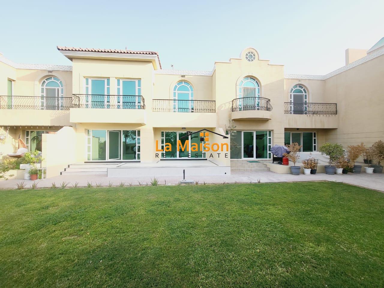 4bhk compound villa in barsha 1 rent is 350K