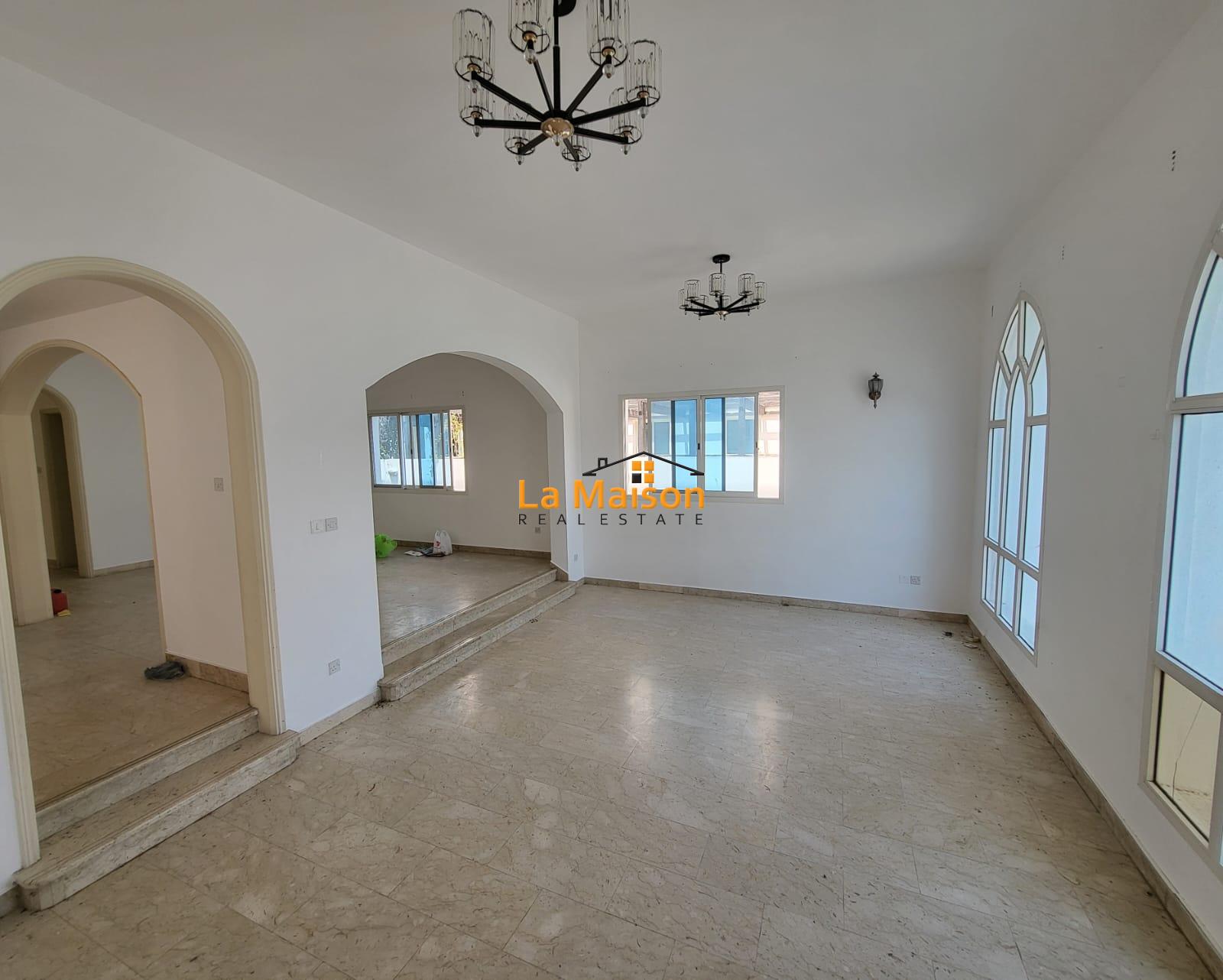 semi compound 4bhk villa in safa 2 rent is 300k semi compound 4bhk villa in safa 2 rent is 300k