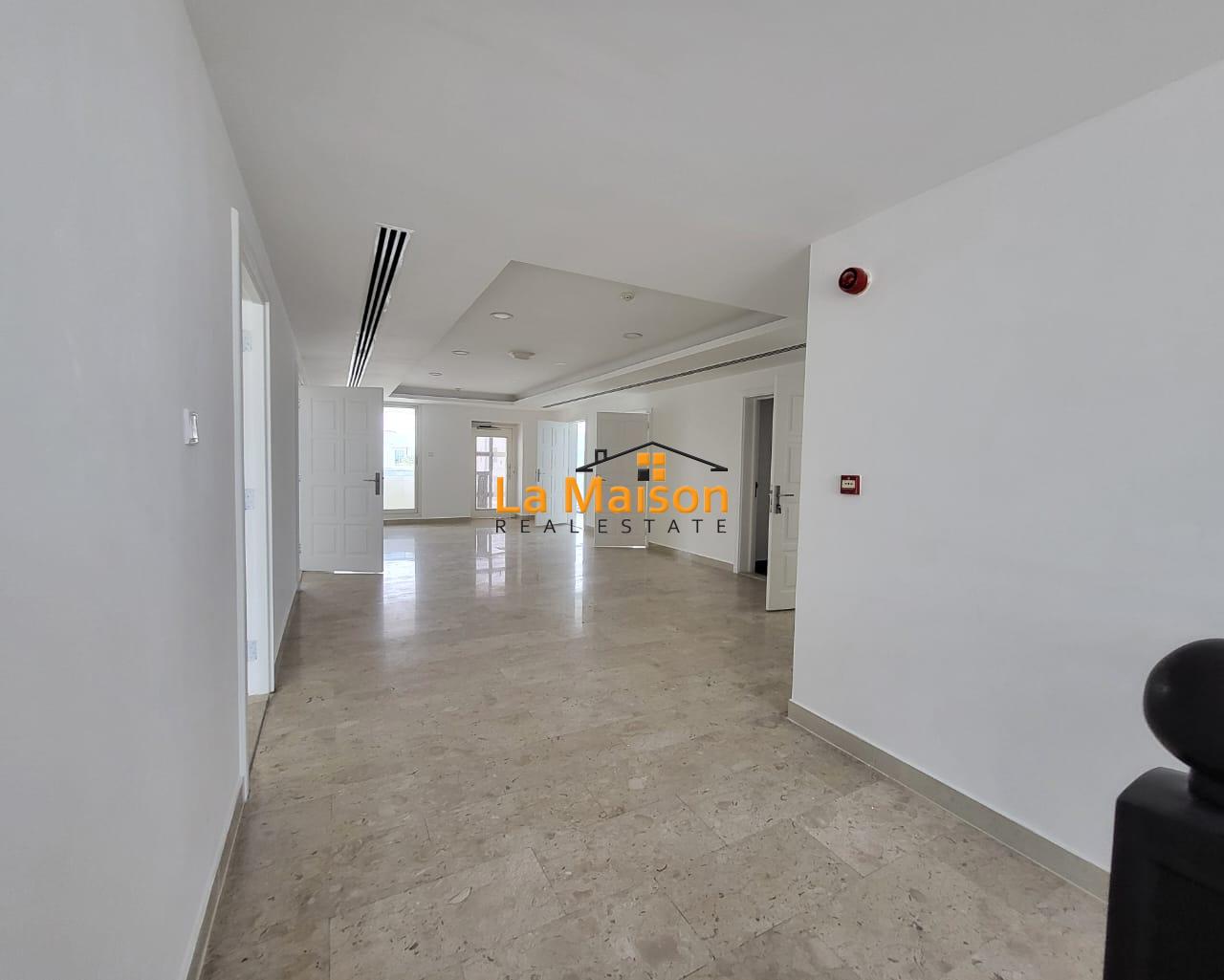 commercial villa in umm Suqeim First rent is 2m commercial villa in umm Suqeim First rent is 2m