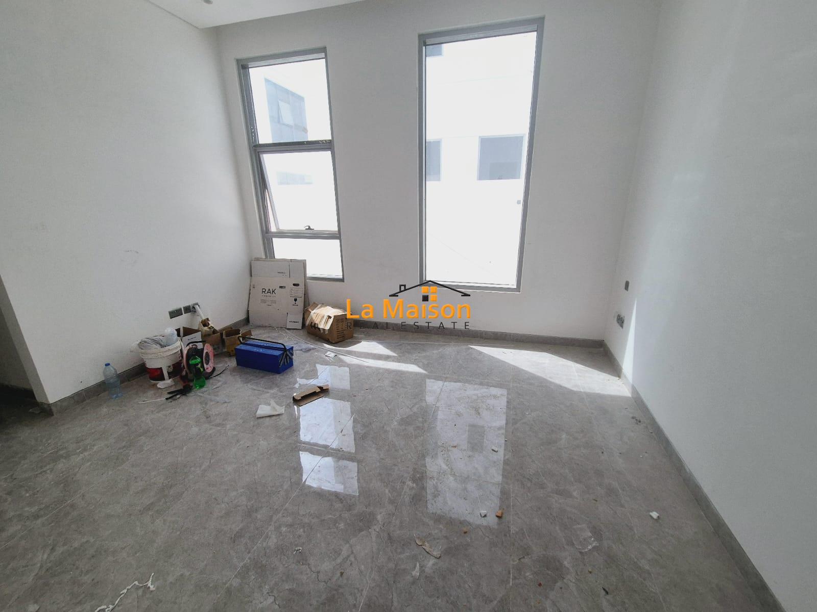 semi compound 5bedroom villa in manara rent is 700k semi compound 5bedroom villa in manara rent is 700k