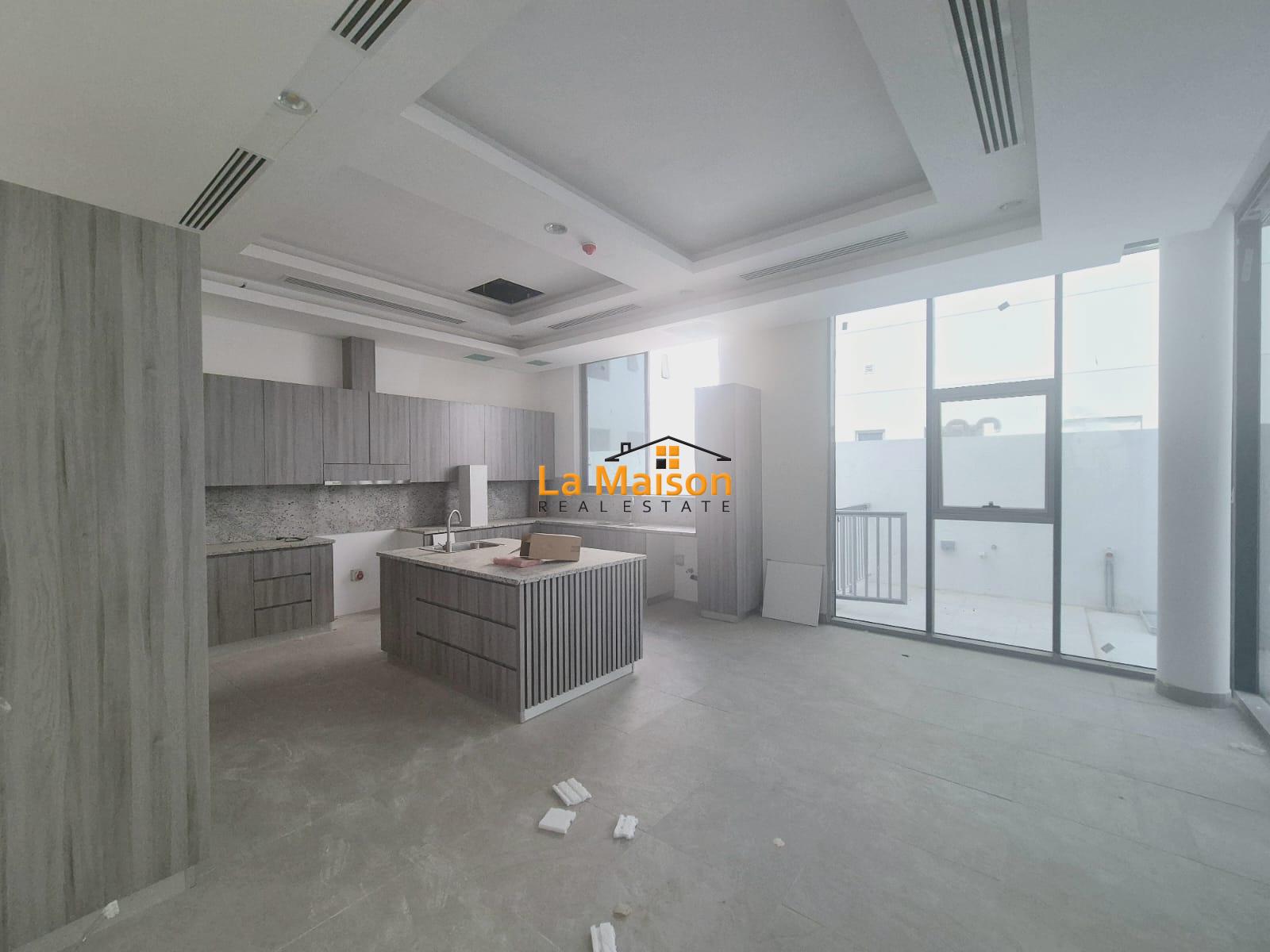 semi compound 5bedroom villa in manara rent is 700k semi compound 5bedroom villa in manara rent is 700k