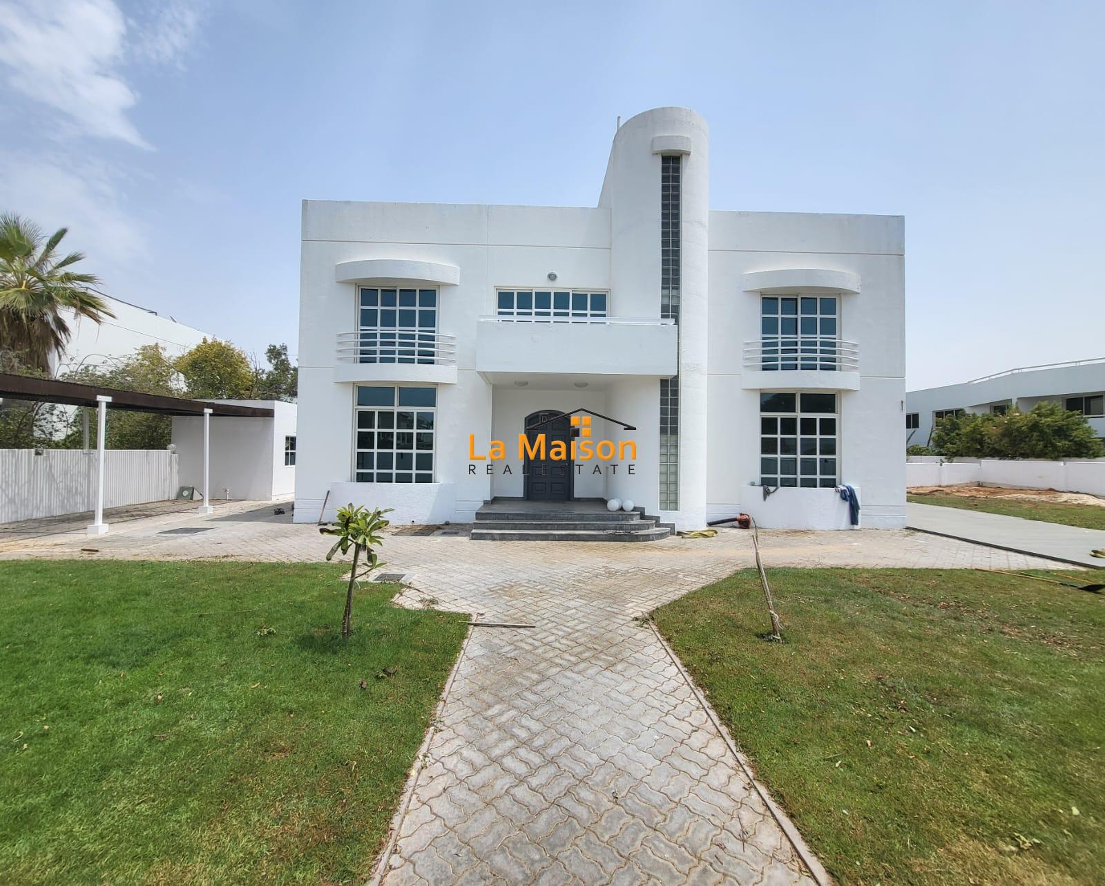 compound 4bhk villa in jumeirah 3 rent is 475k compound 4bhk villa in jumeirah 3 rent is 475k