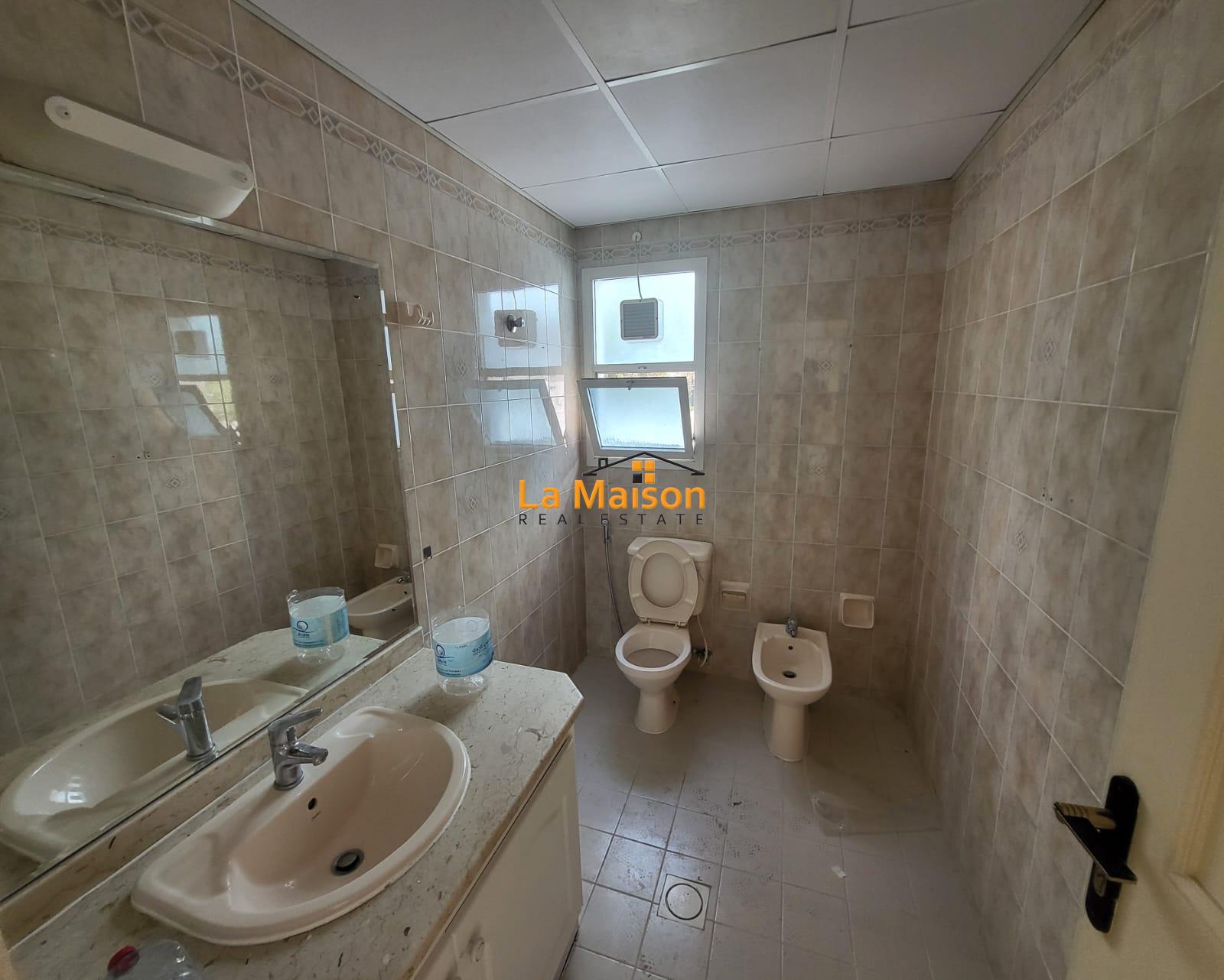 semi compound 4bhk villa in safa 2 rent is 300k semi compound 4bhk villa in safa 2 rent is 300k